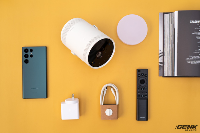 Samsung ra mắt máy chiếu The Freestyle tại VN: Smart TV 100 inch bỏ túi, giá 18.5 triệu đồng